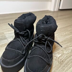H&M Black Winter Boots NWOT